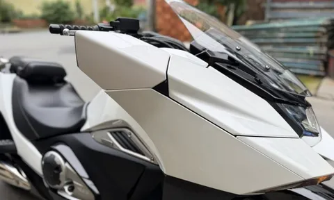 Xe tay ga 'phi thuyền' của Honda đang được rao bán ở Việt Nam, dùng chung một thứ với xe dẫn đoàn CSGT