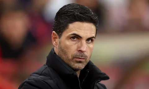 Arsenal nhận cú sốc kép, HLV Arteta đứng ngồi không yên