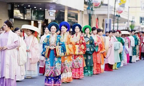 Cuối năm, du lịch Hà Nội “thay da đổi thịt” qua những điểm đến mới