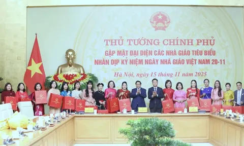Nhà giáo ưu tú Đỗ Thị Ngọc Duyên: Ngọn lửa chuyển đổi số từ lớp học ở Thốt Nốt
