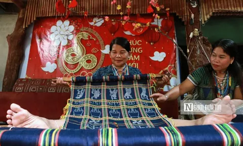 Những người lặng lẽ giữ hồn văn hóa giữa đại ngàn