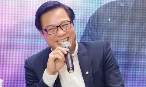 Hôn nhân viên mãn bên vợ kém tuổi của nam NSND đóng phim giờ vàng