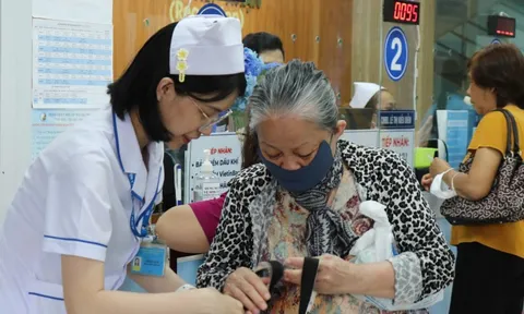 Người TP HCM trên 65 tuổi đã mua BHYT có được hoàn tiền?