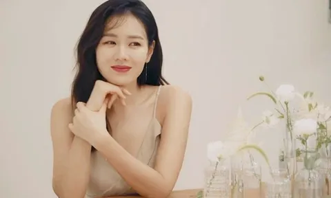 Nữ diễn viên Son Ye Jin gây sốt MXH với vóc dáng nuột nà tuổi ngoài 40