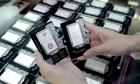 Giá bạc tăng cao chưa từng thấy