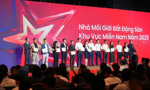 1% môi giới xuất sắc nhận giải Nhà môi giới bất động sản Việt Nam 2025