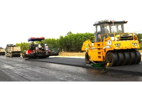 Hình ảnh thi công xuyên Tết ở sân bay Long Thành, cao tốc Biên Hòa - Vũng Tàu