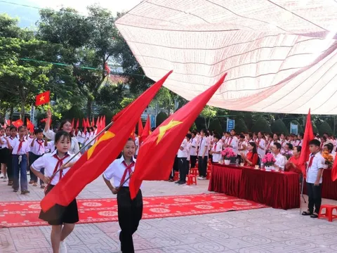 Rộn ràng không khí khai giảng năm học mới ở Lai Châu