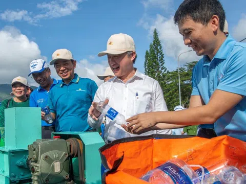 Vietnam Airlines tổ chức "Ngày hội Côn Đảo Xanh", chung tay vì đảo xanh, biển sạch