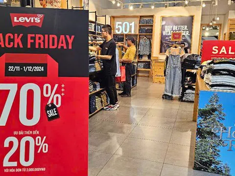 Giảm giá sập sàn, Black Friday đã hết hấp dẫn?