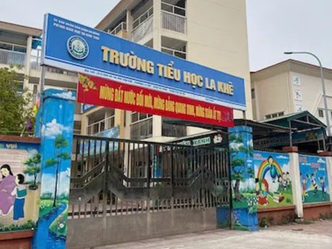 Tạm đình chỉ cô giáo bị tố kéo lê học sinh lớp 3