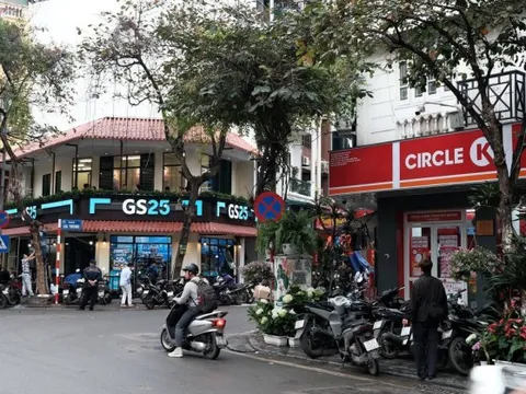 Chưa khai trương mà GS25 ở Hà Nội đã đông nghịt, netizen bất ngờ phát hiện 1 điều về vị trí các chi nhánh