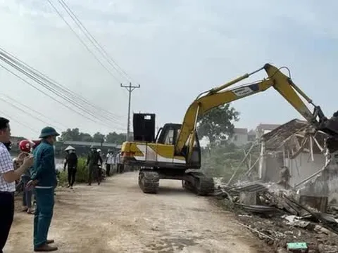 Hà Nội: Sau vụ 2 lãnh đạo cấp xã bị tạm đình chỉ, huyện yêu cầu báo cáo tình trạng vi phạm đất đai