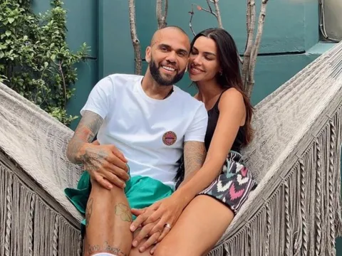 Vợ chồng Alves mở tiệc mừng suốt hai ngày