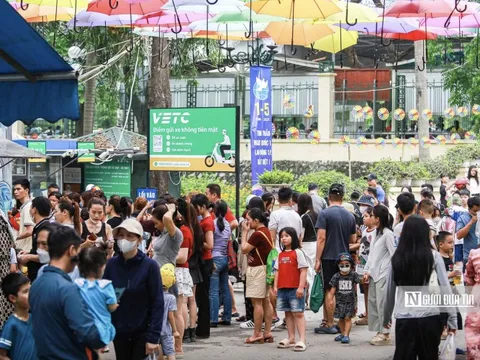 Hà Nội đón hơn 875.000 lượt khách, thu về trên 3.000 tỷ đồng sau 5 ngày nghỉ lễ