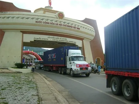 Một doanh nghiệp logistics thưởng cổ phiếu với tỷ lệ gần 160%, chào bán mới thấp hơn 59% thị giá
