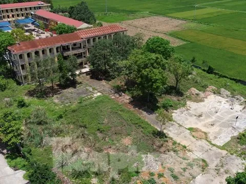 Thanh Hóa: Sau giải thể, trường học trên đất vàng bỏ hoang, đổ nát