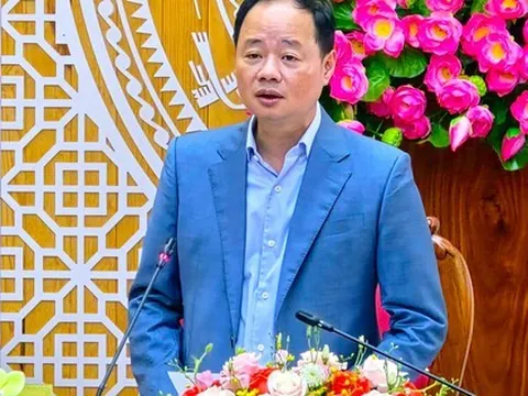 Lâm Đồng: Sẽ xem xét đình chỉ chức vụ chủ tịch huyện nếu chậm triển khai dự án cao tốc