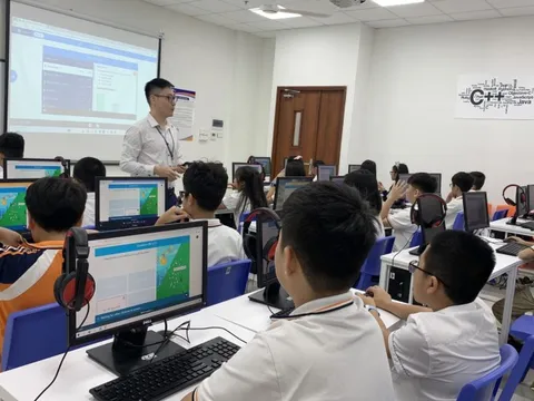 Thời gian giữ ngạch kỹ sư có tính hưởng phụ cấp thâm niên nhà giáo?