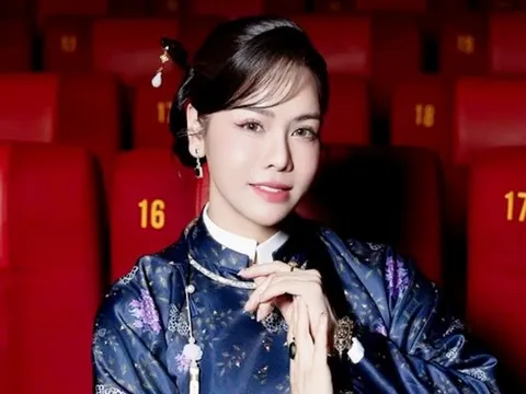 Hé lộ cuộc sống mẹ bỉm sữa của Nhật Kim Anh ở tuổi 40