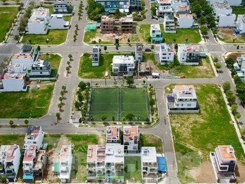 Khách hàng 'tố' chủ đầu tư khu đô thị thu phí vô lý, độc quyền xây dựng