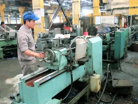 TKV tiếp tục bán vốn Cơ điện Uông Bí vượt xa giá thị trường