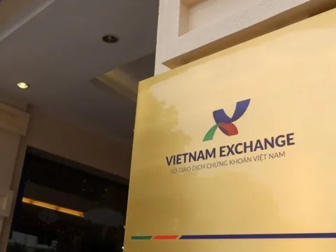 Sở Giao dịch Chứng khoán Việt Nam báo lãi sụt giảm 26%
