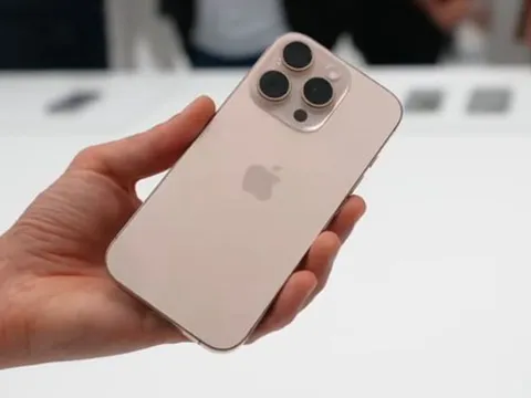 Giá iPhone 16 Pro Max lần đầu xuống dưới mức 30 triệu đồng
