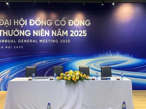 Vắng lặng tại đại hội đồng thường niên công ty trong hệ sinh thái Apec Group