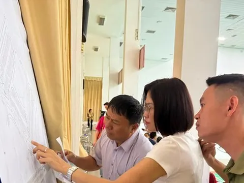 Gần 20 năm chờ đợi, người đàn ông bốc thăm được lô đất dịch vụ 3 mặt tiền