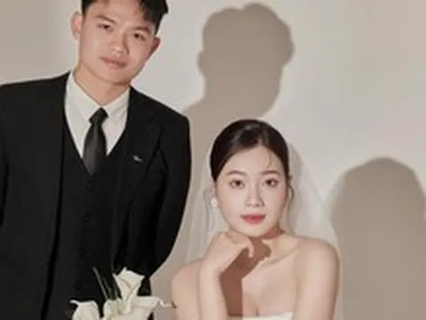 Hồ Văn Cường công khai ảnh cưới