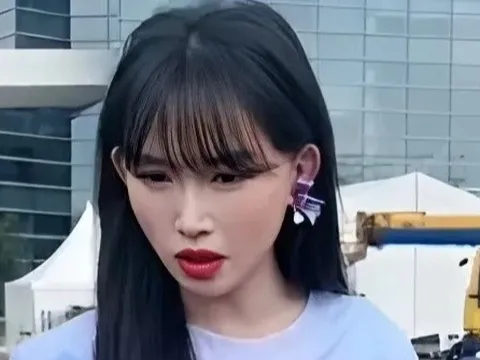Lý Tử Thất gây chú ý với hình ảnh giản dị sau thời gian dài ở ẩn