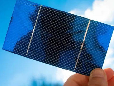 Thử nghiệm tấm pin năng lượng mặt trời của tương lai mạnh gấp 1.000 lần