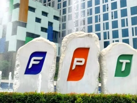 FPT dự kiến phát hành hơn 222 triệu cổ phiếu để tăng vốn