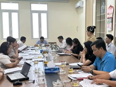 Ưu tiên gỡ vướng, cấp sổ hồng cho người mua nhà trước