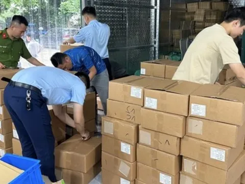 Doanh nghiệp nào đứng sau hơn 5.000 lọ mỹ phẩm nhập lậu mới bị phát hiện ở Hà Nội?