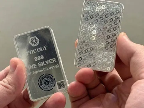 Giá bạc thỏi trong nước bật tăng mạnh gần 4%