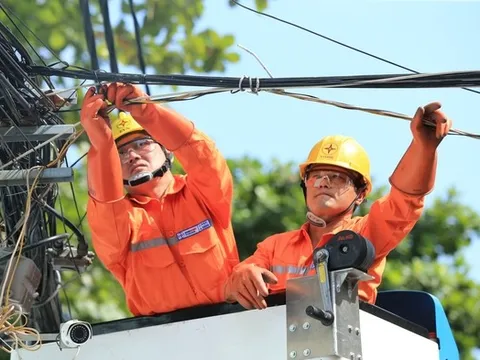 Thủ tướng: Đảm bảo dứt khoát không để thiếu điện trong bất cứ trường hợp nào