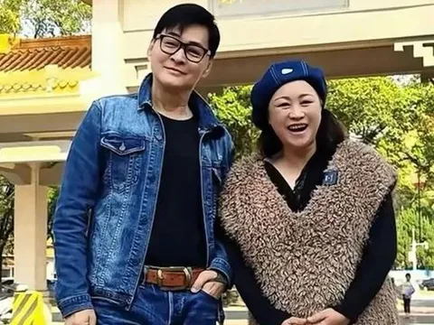 Nam diễn viên nổi tiếng một thời giờ cùng vợ bán chân gà kiếm sống