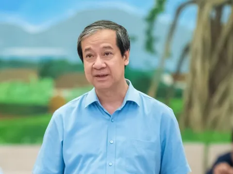 Bộ trưởng GD&ĐT lý giải việc cấm giáo viên dạy thêm học sinh chính khoá