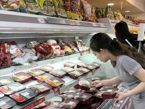 Băn khoăn chuyện thịt lợn nóng, thịt lợn mát
