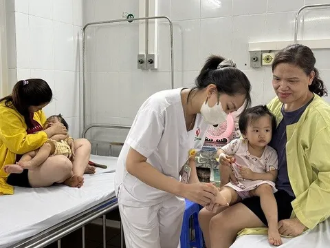 Hà Nội siết chặt phòng chống nắng nóng tại bệnh viện