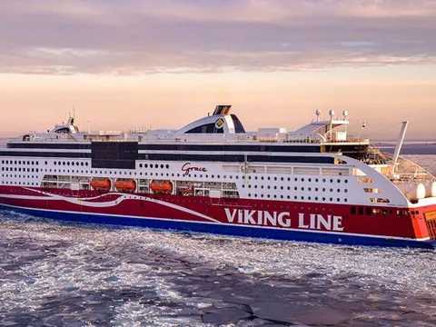 Cận cảnh phà chạy điện chở khách lớn nhất thế giới Viking Helios