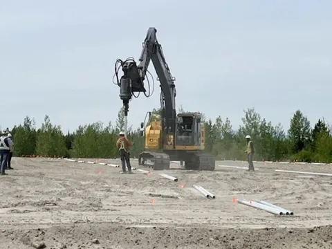 Khởi công xây dựng nhà máy điện mặt trời ngoài lưới điện lớn nhất ở quốc gia Bắc Mỹ