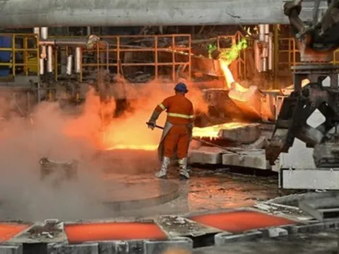 Mỹ chuẩn bị siết thuế nhập khẩu, kim loại là chỉ báo nền kinh tế bỗng dậy sóng, giới giao dịch náo loạn vì khát hàng
