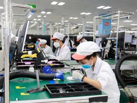 Luật mới thúc đẩy "make in Việt Nam", sinh viên đại học sẽ được ưu đãi về tín dụng