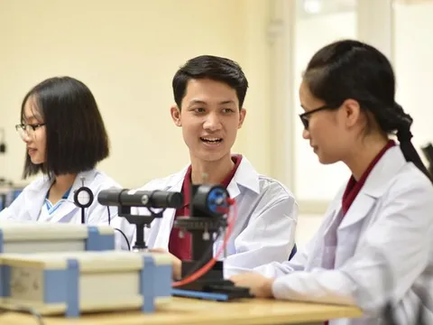 380 học sinh có thành tích "khủng" được tuyển thẳng vào Đại học Bách khoa Hà Nội