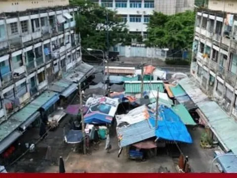 'Mắc kẹt' trong chung cư cũ đầy rẫy hiểm nguy