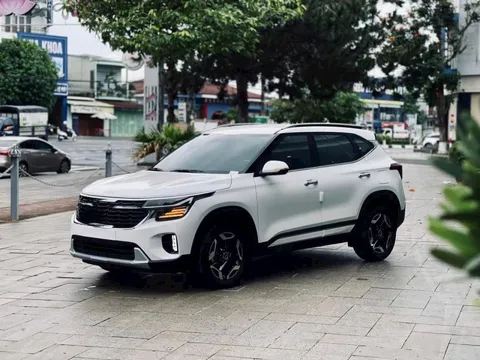 Kia Seltos giảm giá tới 55 triệu đồng tại Việt Nam: Bản 'base' thực tế còn 569 triệu, đua lập sàn giá phân khúc với Xforce, Creta