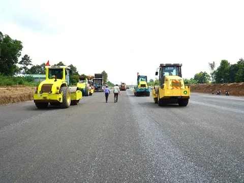 34 km cao tốc ở Đồng Nai: Cần quyết liệt 'làm ngày, làm đêm'